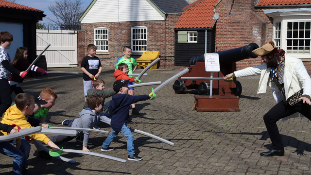 Pirate Parties - Kids having a cutlass class